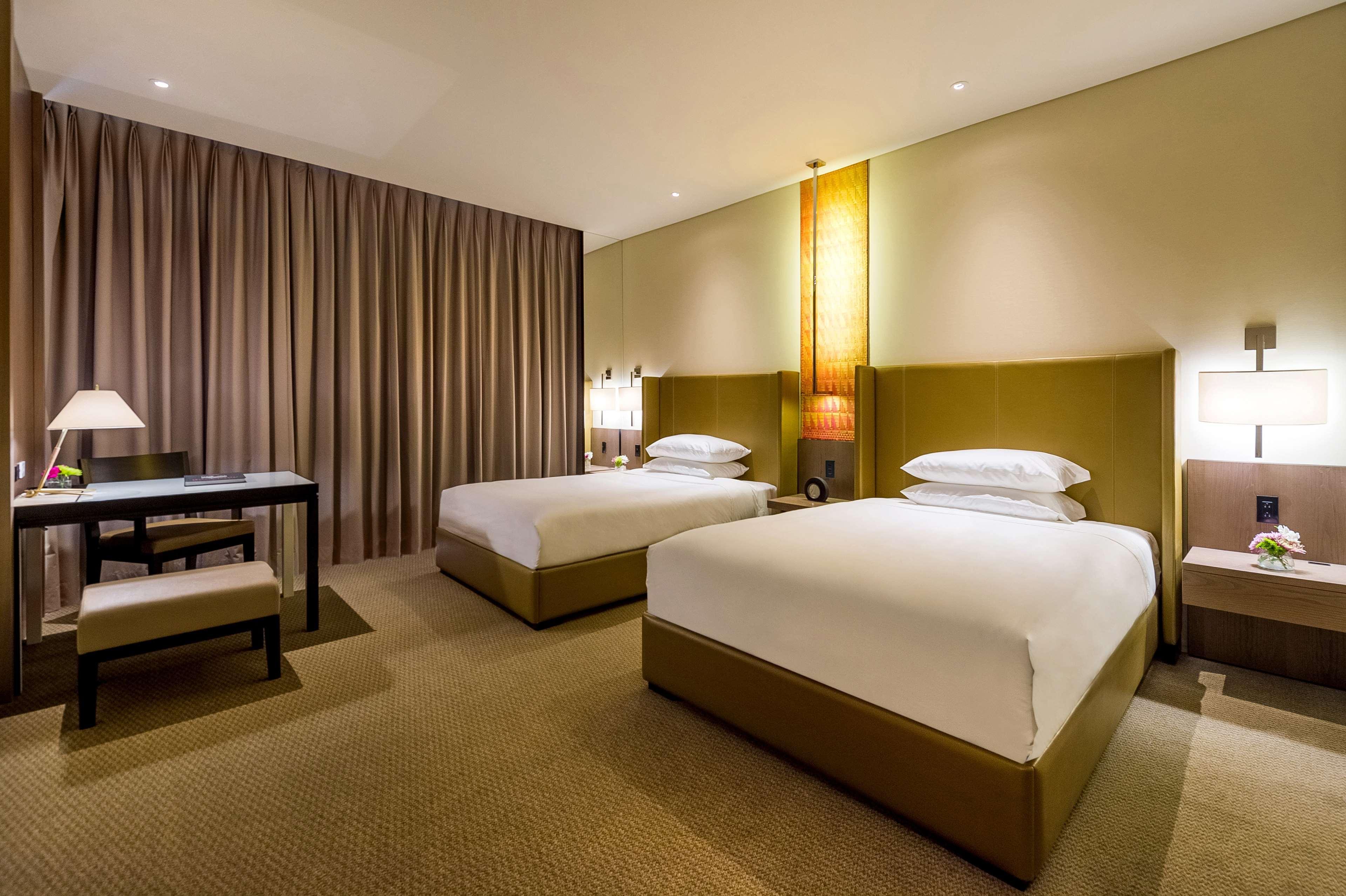 Grand Hyatt Bogota Hotell Exteriör bild Deluxe Room