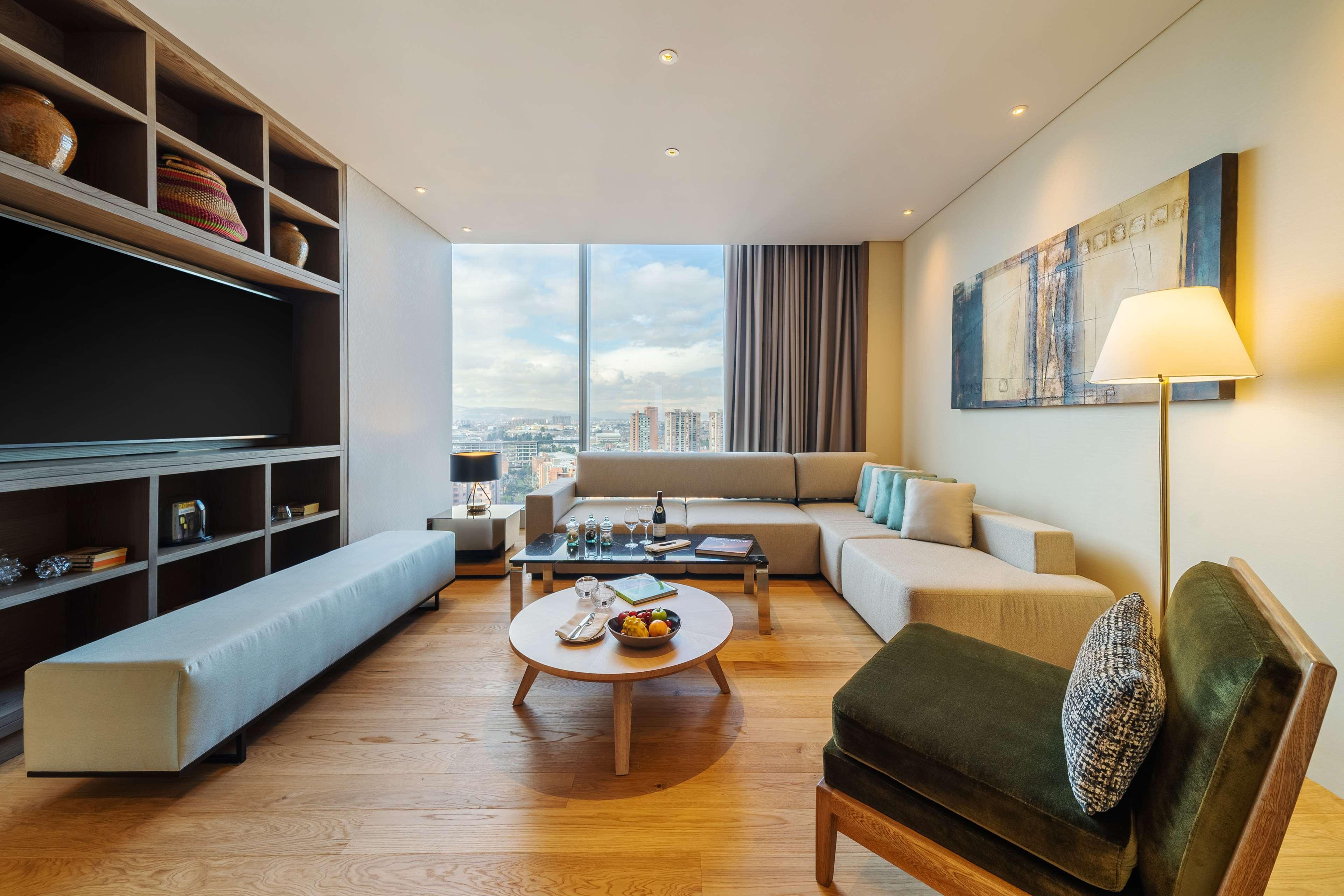 Grand Hyatt Bogota Hotell Exteriör bild Living room