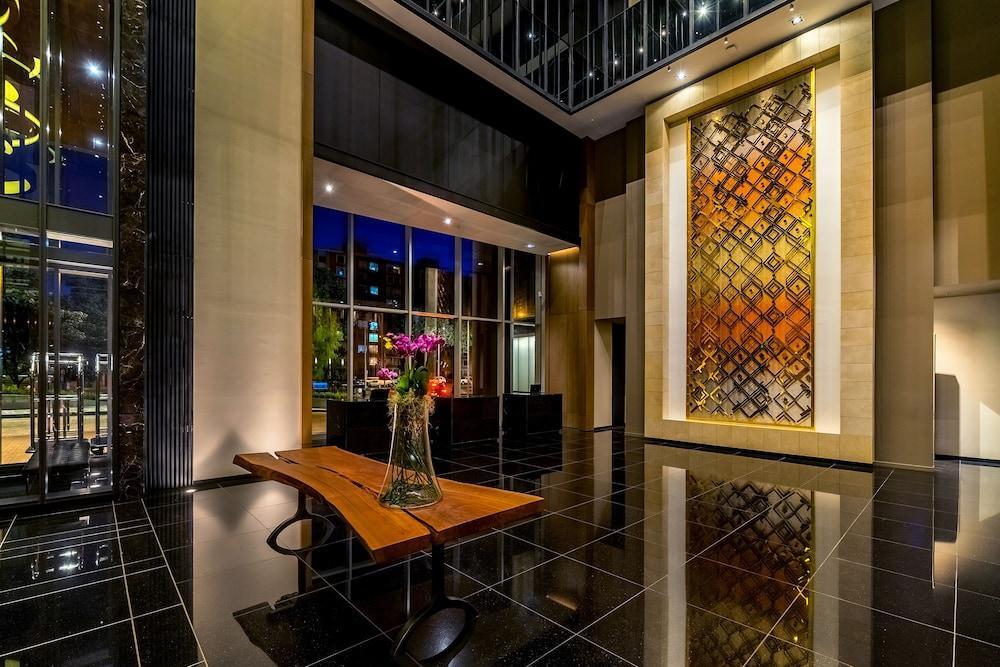 Grand Hyatt Bogota Hotell Exteriör bild The lobby of the hotel